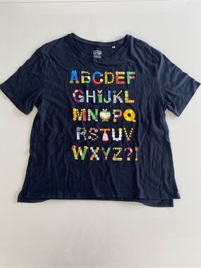 LIKE NEW Nintendo Alphabet T-shirt Small